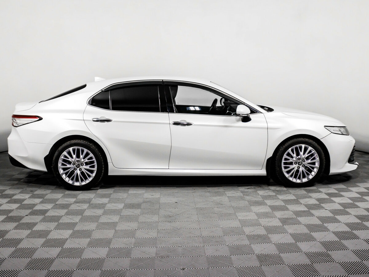 Toyota Camry VIII (XV70), 2019 - фото №4