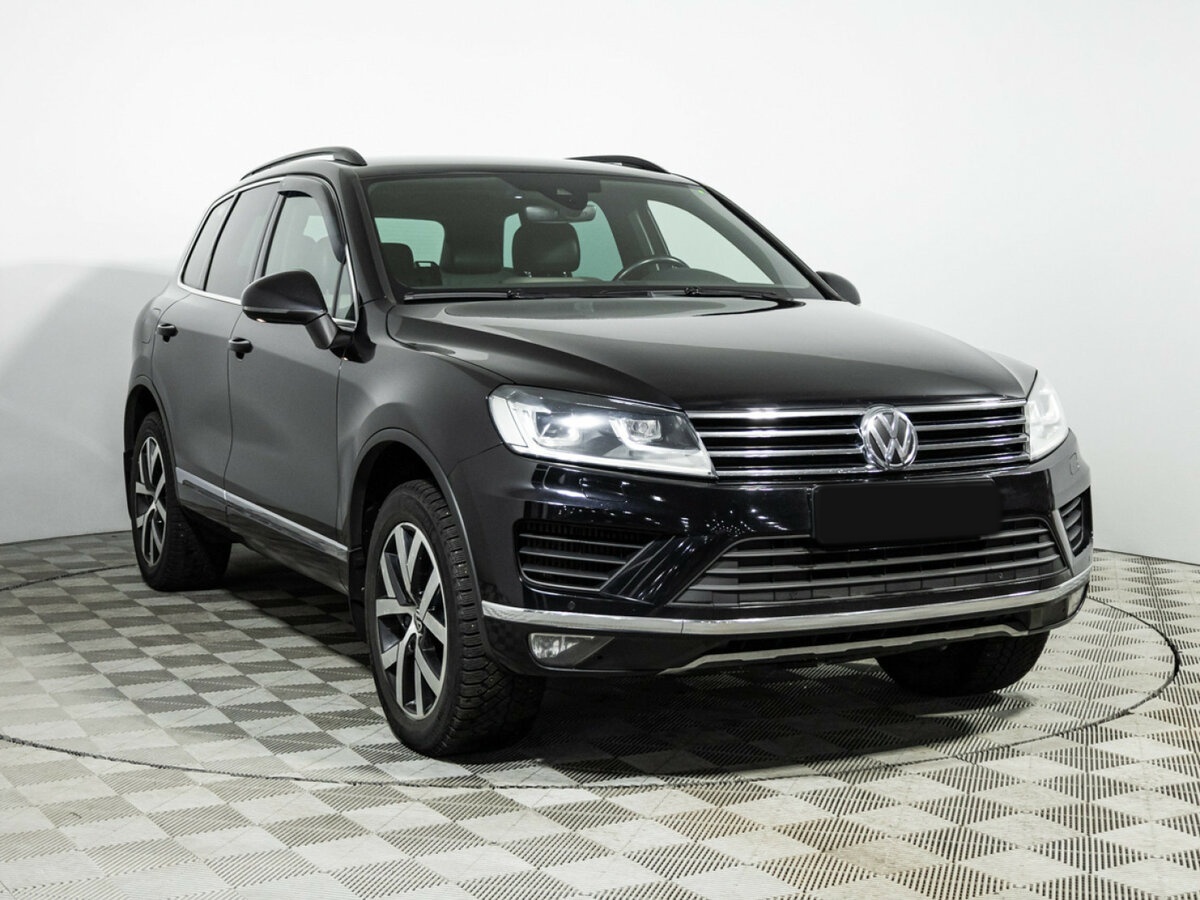 Volkswagen Touareg II Рестайлинг, 2017 - фото №3