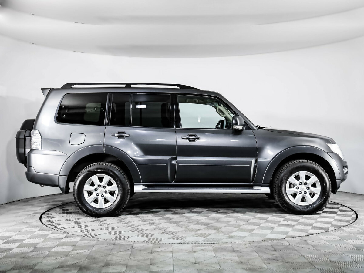 Mitsubishi Pajero IV Рестайлинг 2, 2015 - фото №4