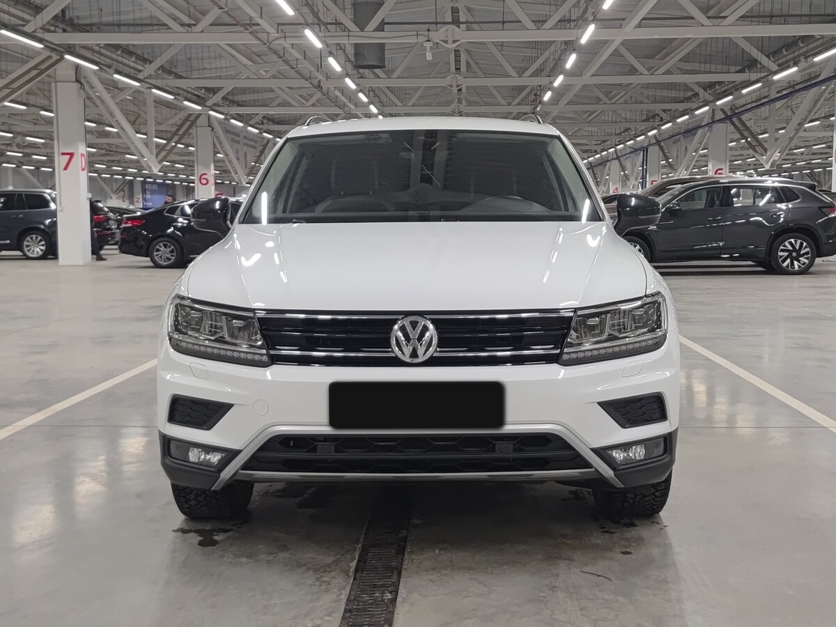 Volkswagen Tiguan II, 2019 - фото №2