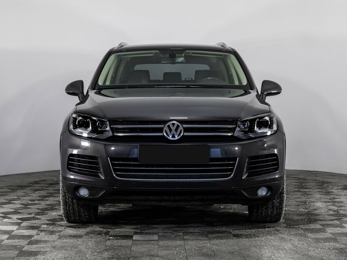 Volkswagen Touareg II, 2012 - фото №2