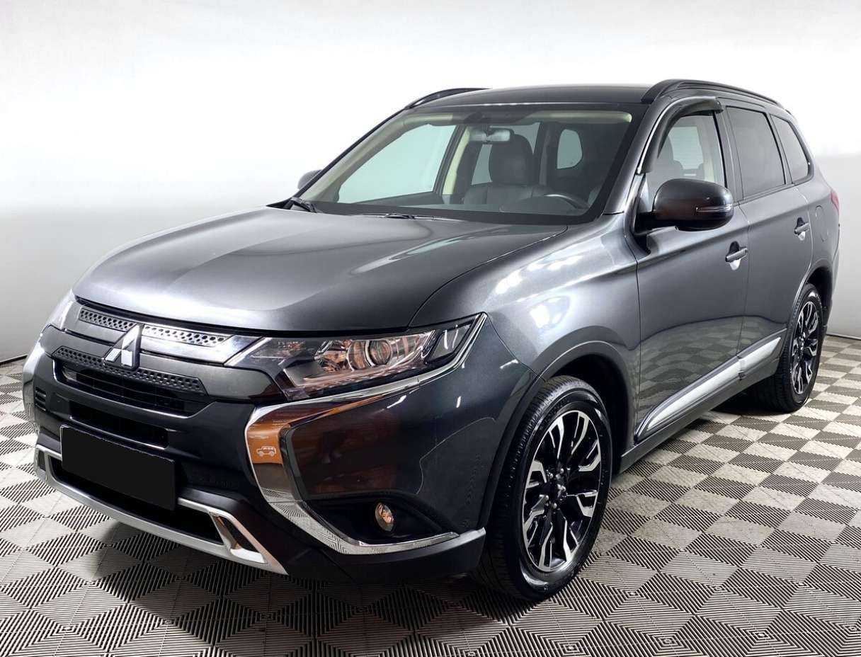 Mitsubishi Outlander, 2021