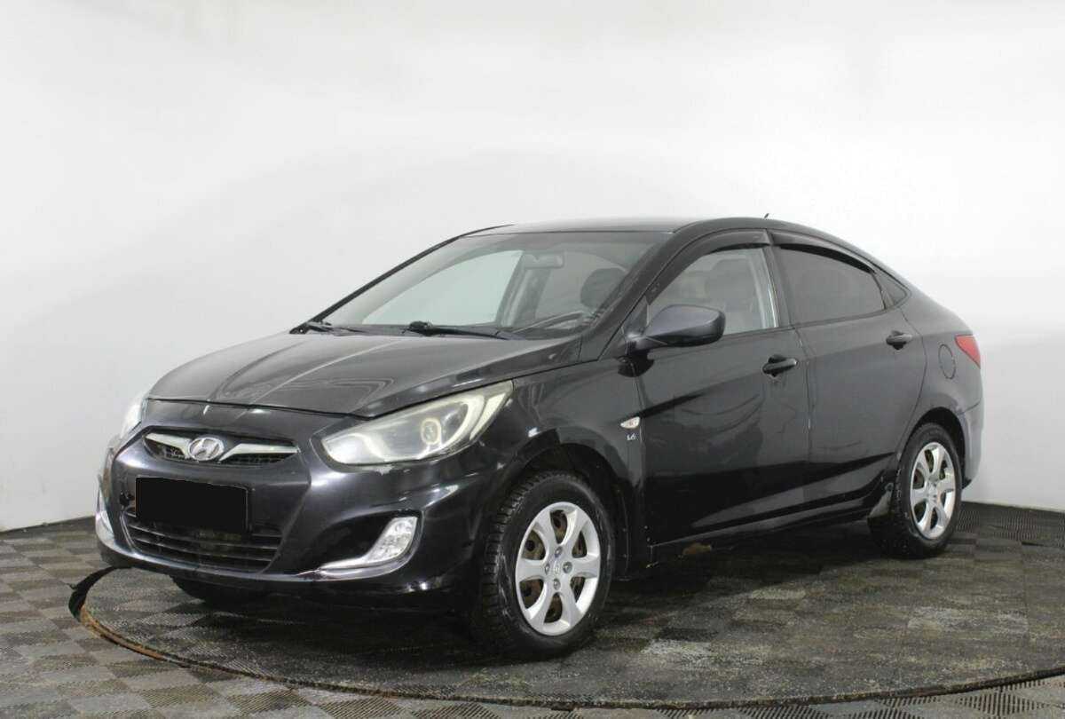 Hyundai Solaris, 2013 - фото №1