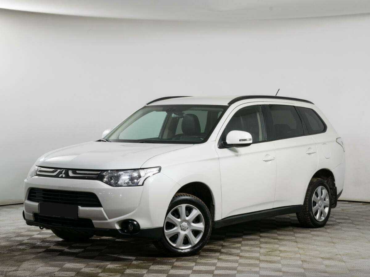 Mitsubishi Outlander, 2013