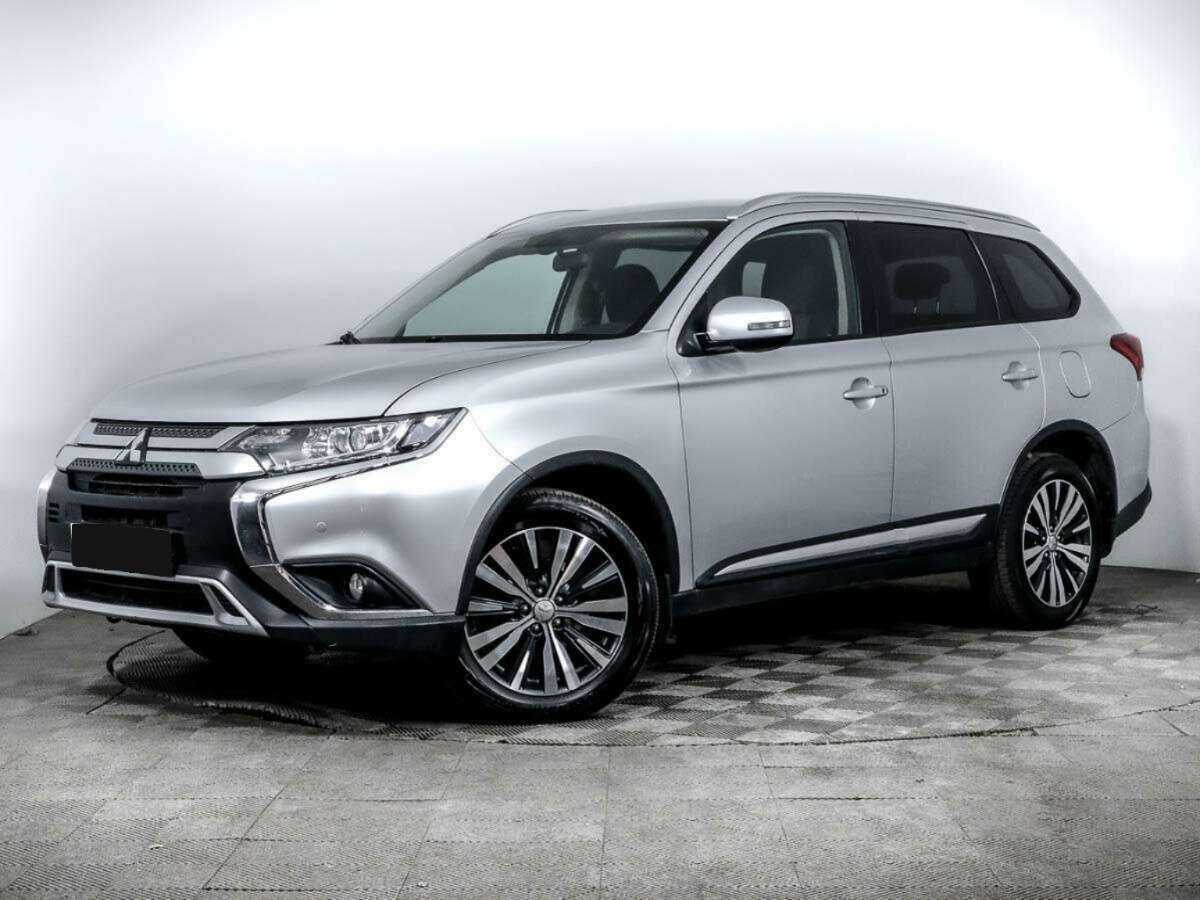 Mitsubishi Outlander, 2019 - фото №1