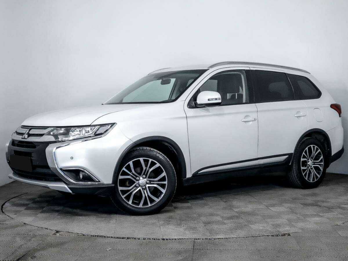 Mitsubishi Outlander, 2018 - фото №1