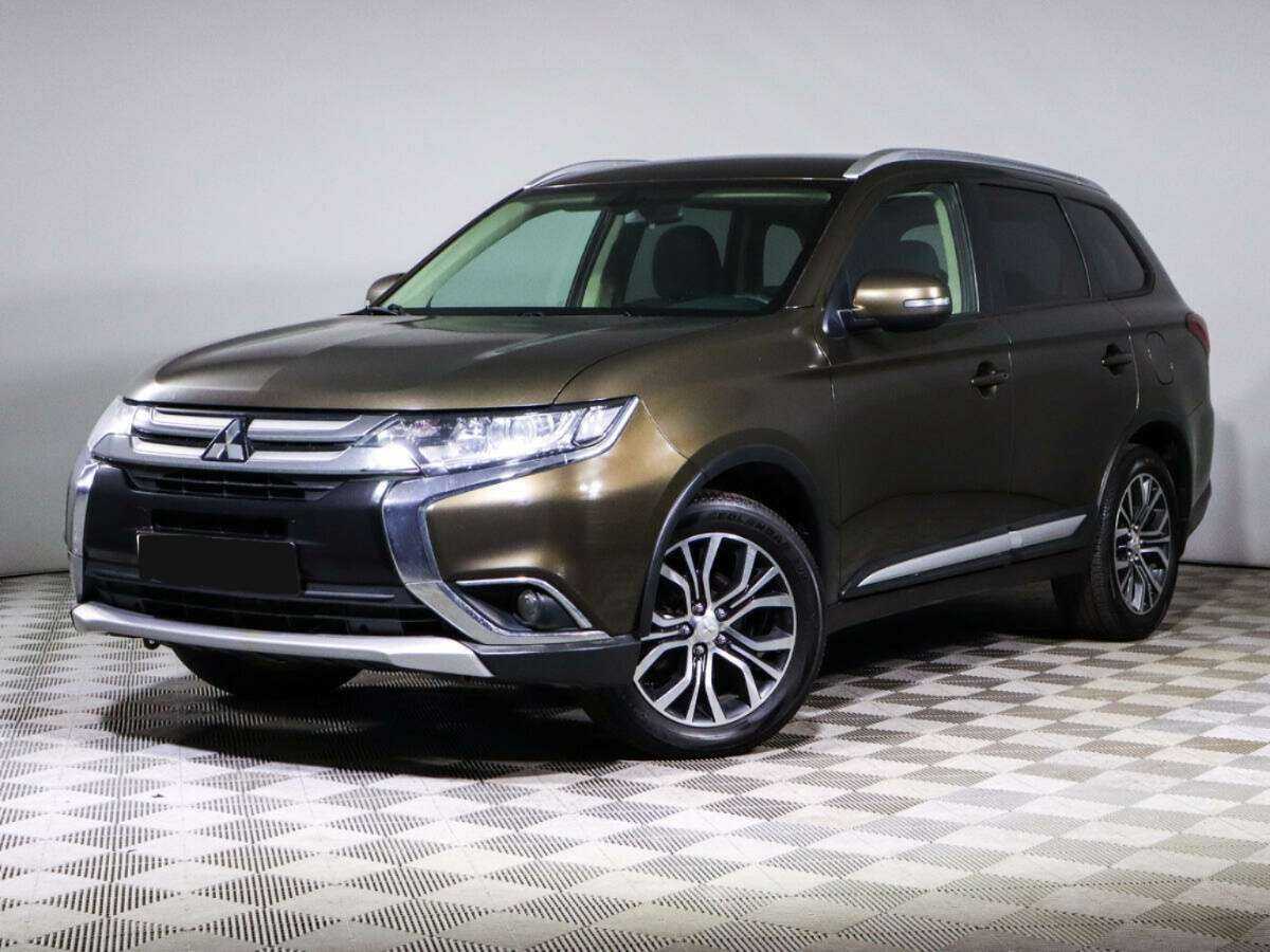 Mitsubishi Outlander, 2018 - фото №1