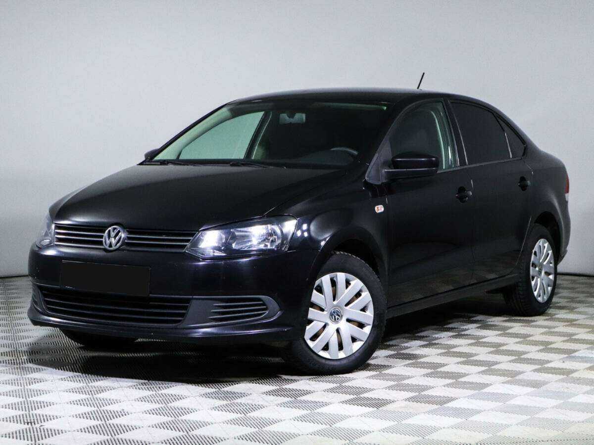 Volkswagen Polo, 2014 - фото №1