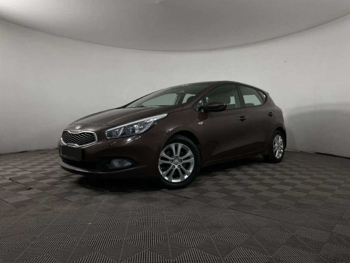 Kia Ceed, 2013 - фото №1