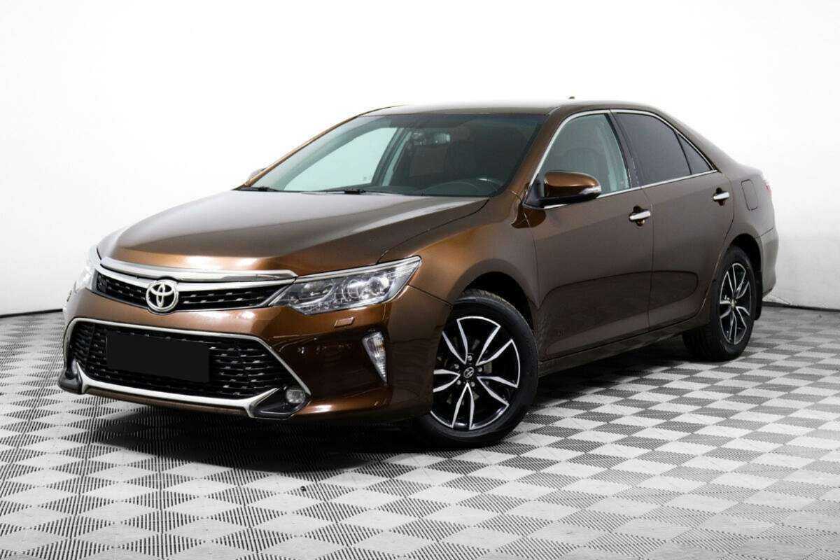 Toyota Camry, 2017 - фото №1