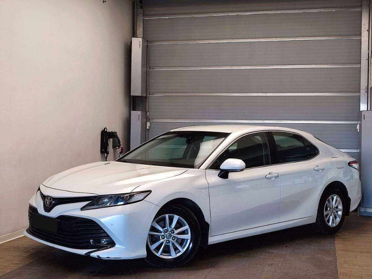 Toyota Camry, 2018