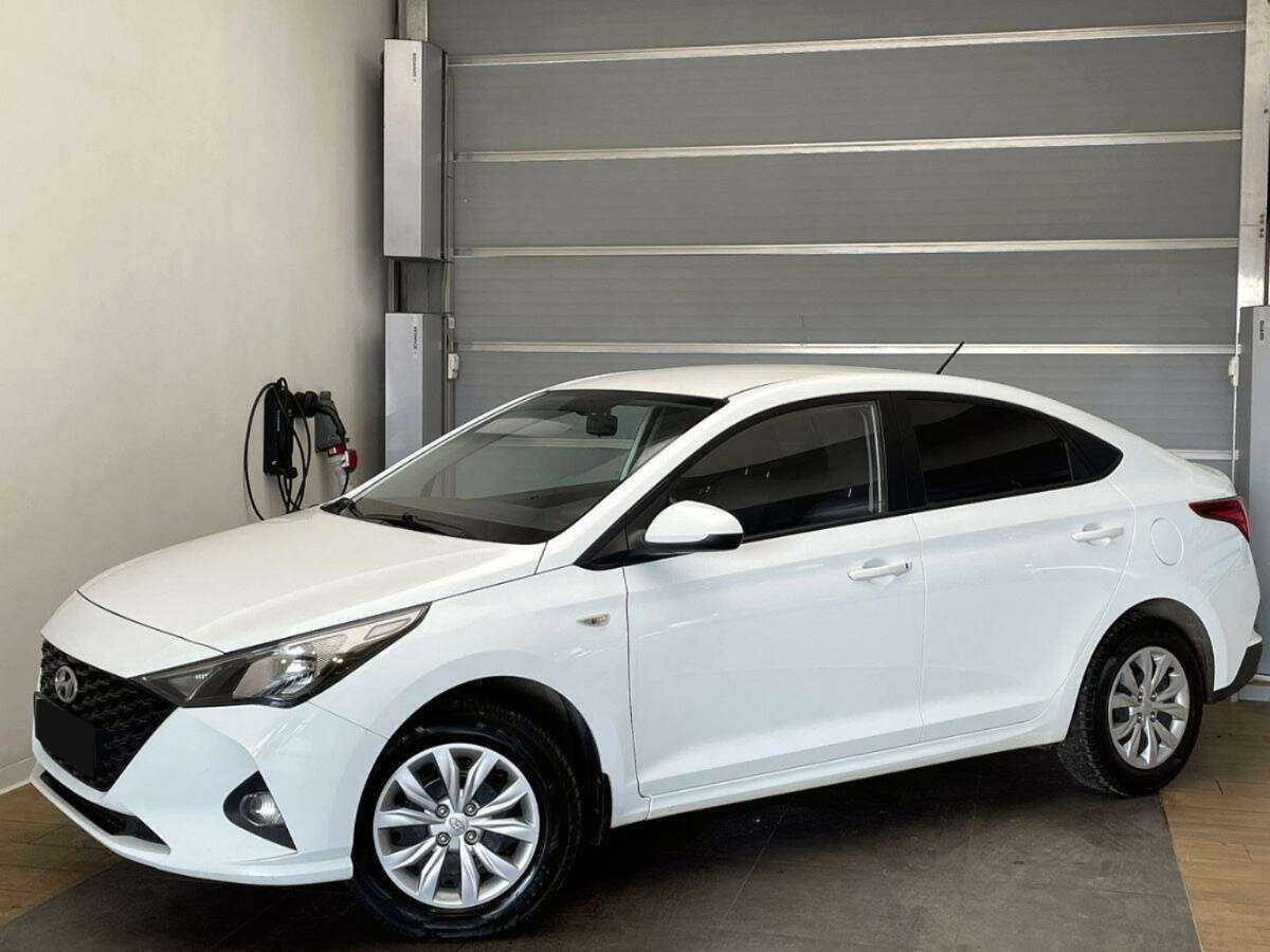 Hyundai Solaris, 2020 - фото №1