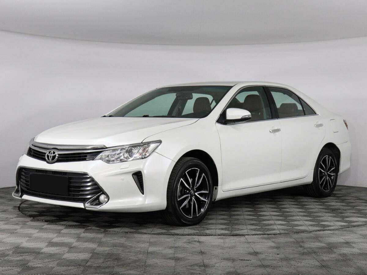 Toyota Camry, 2016 - фото №1