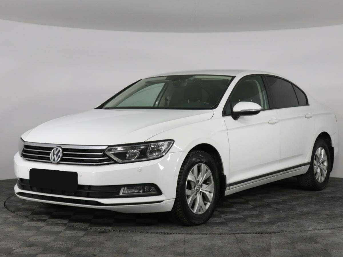 Volkswagen Passat, 2016 - фото №1