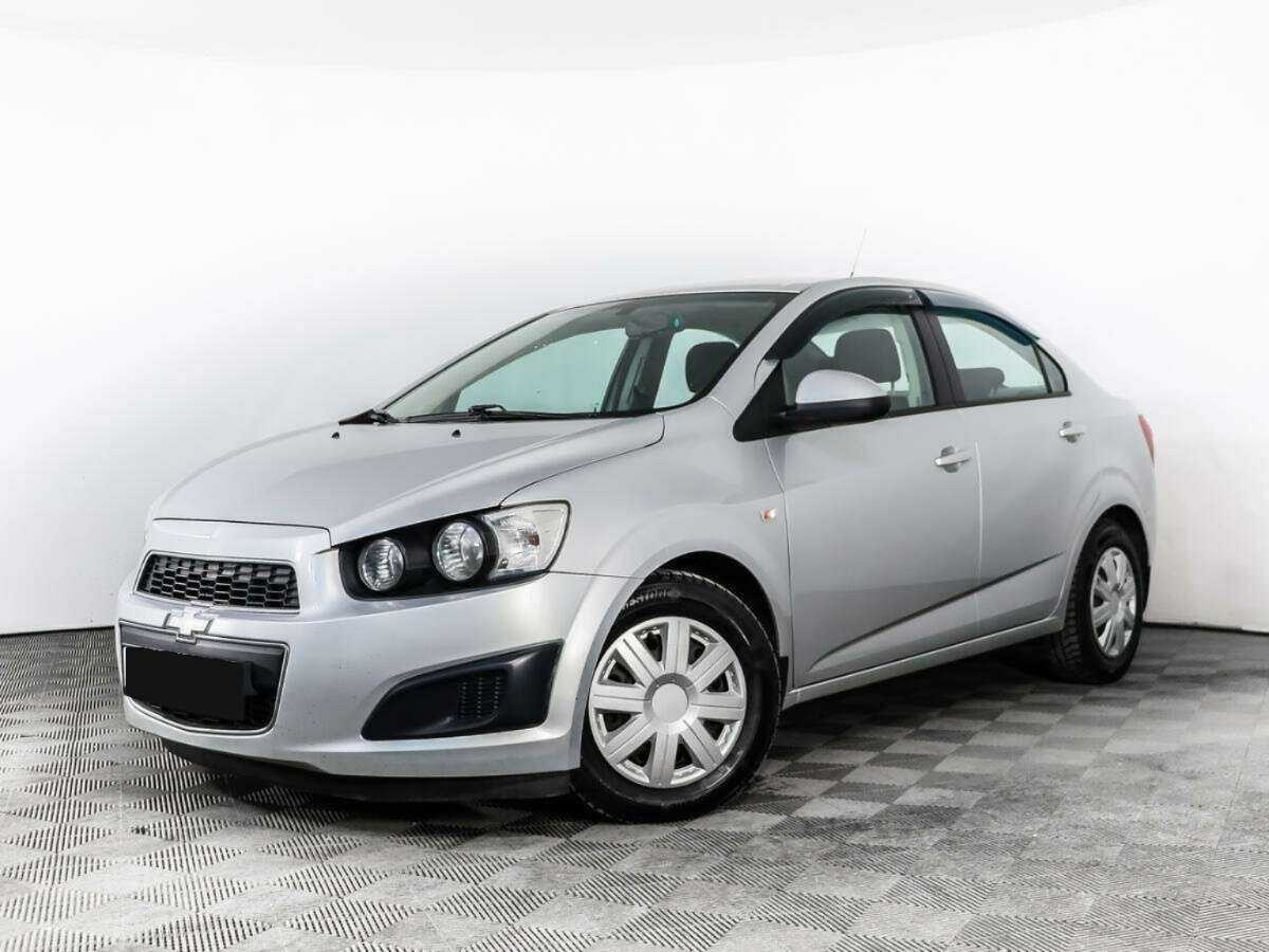 Chevrolet Aveo, 2013 - фото №1