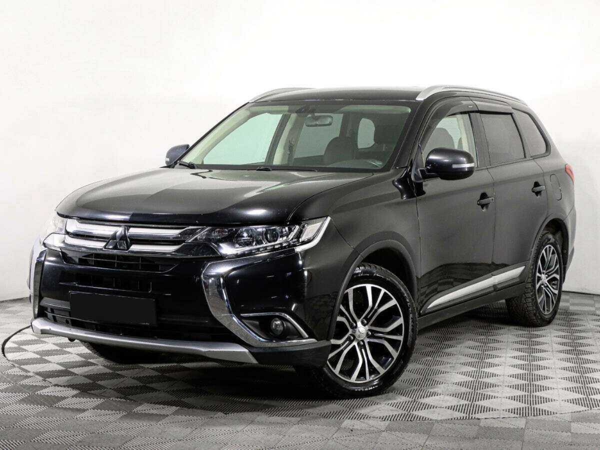 Mitsubishi Outlander, 2018 - фото №1