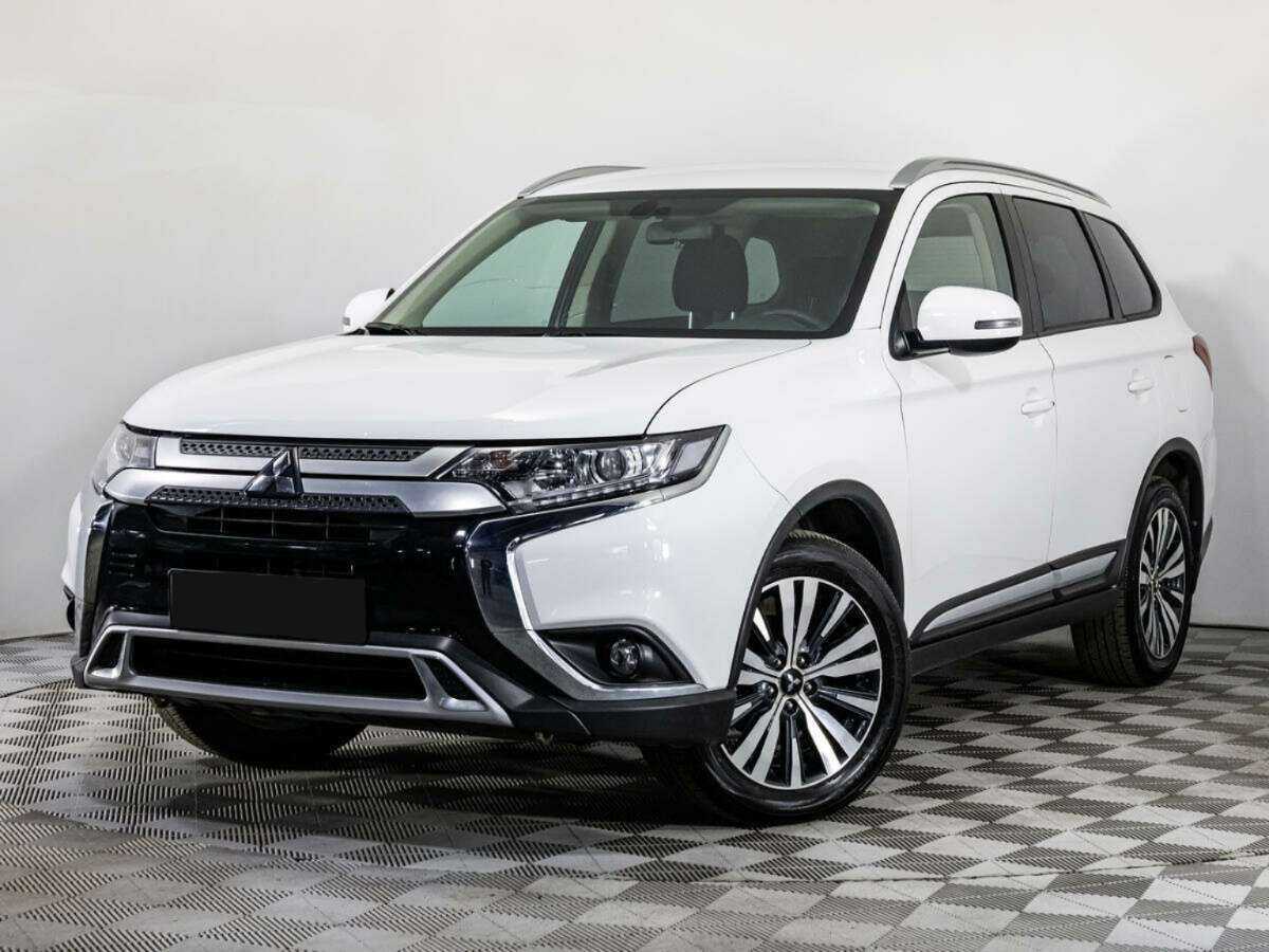 Mitsubishi Outlander, 2021