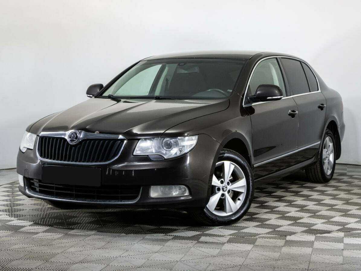 Skoda Superb, 2012 - фото №1