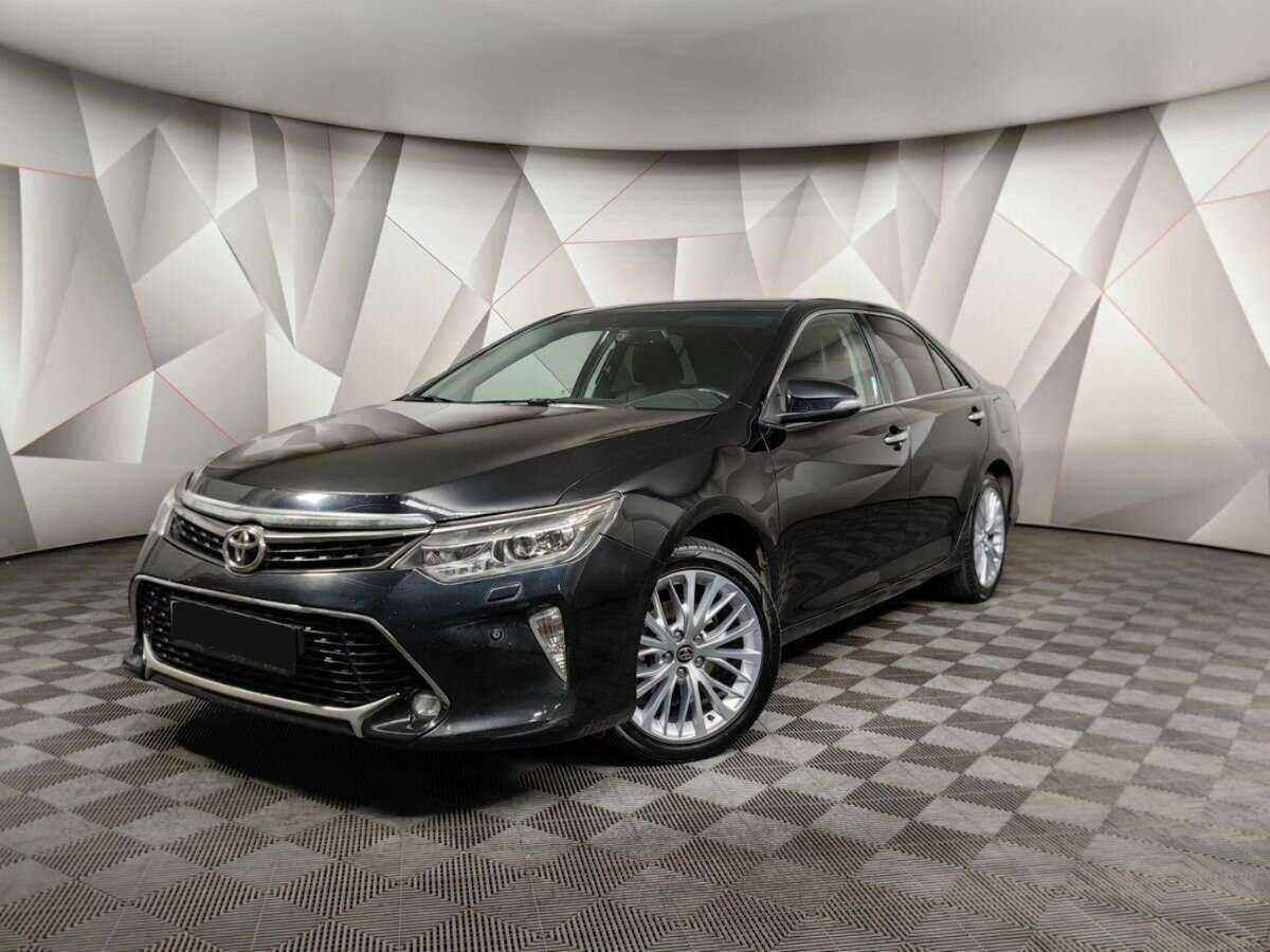 Toyota Camry, 2017