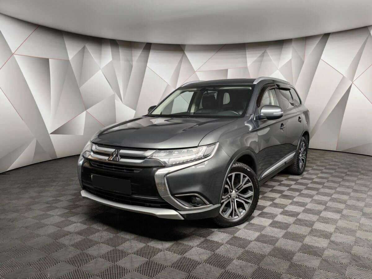 Mitsubishi Outlander, 2017 - фото №1