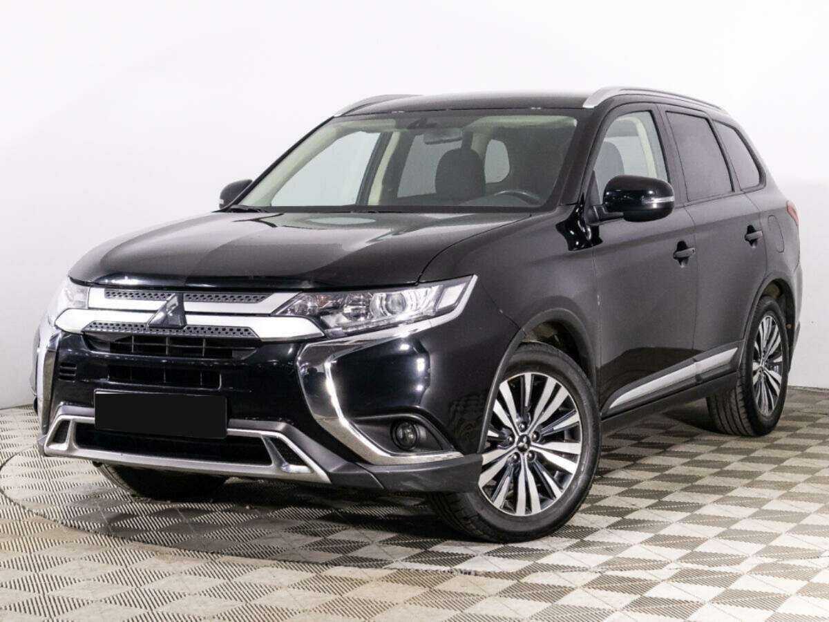 Mitsubishi Outlander, 2020 - фото №1