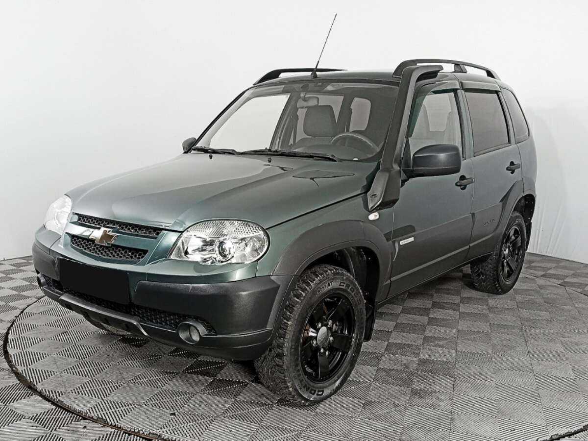 Chevrolet Niva, 2014 - фото №1