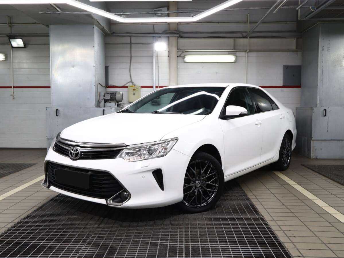 Toyota Camry, 2016 - фото №1