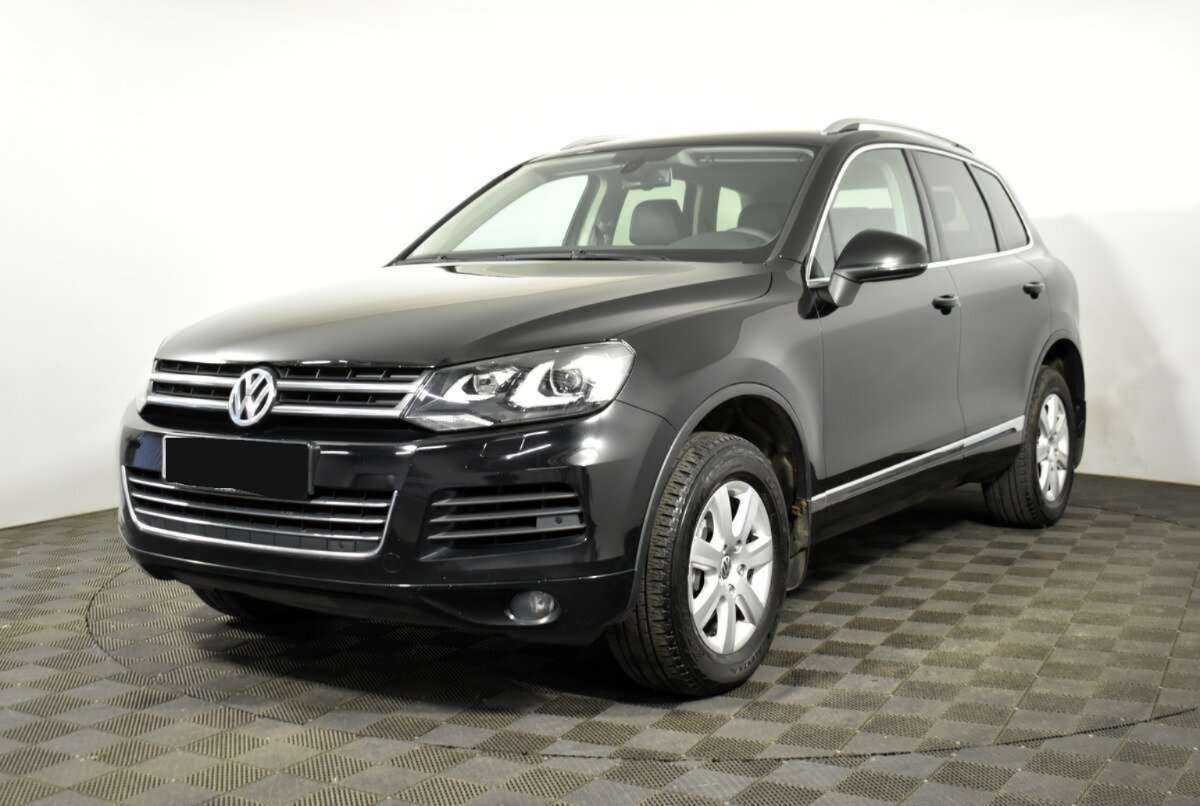 Volkswagen Touareg, 2013 - фото №1