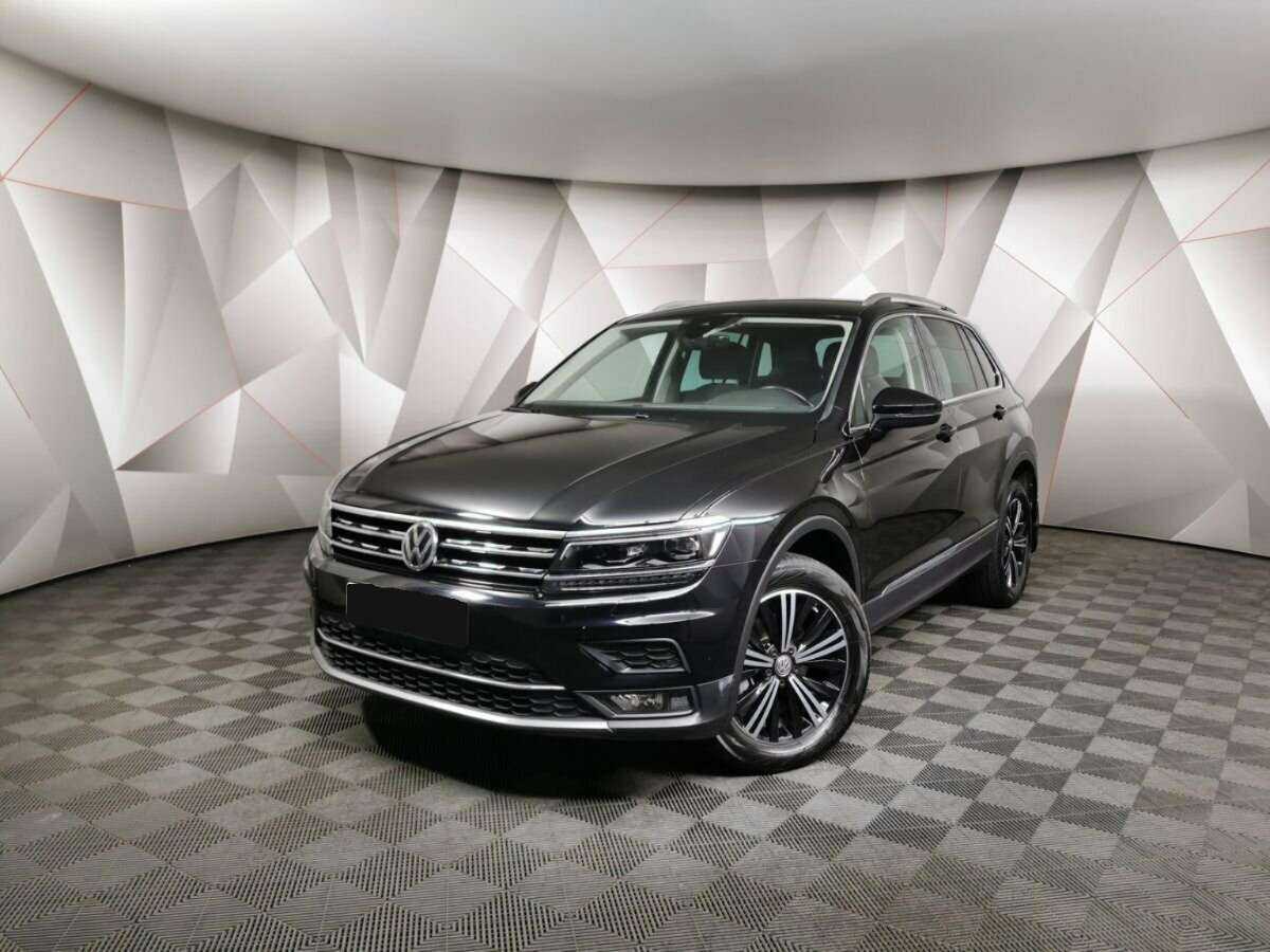 Volkswagen Tiguan, 2019 - фото №1