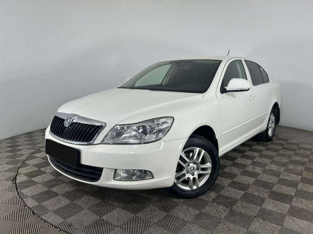 Skoda Octavia, 2012 - фото №1