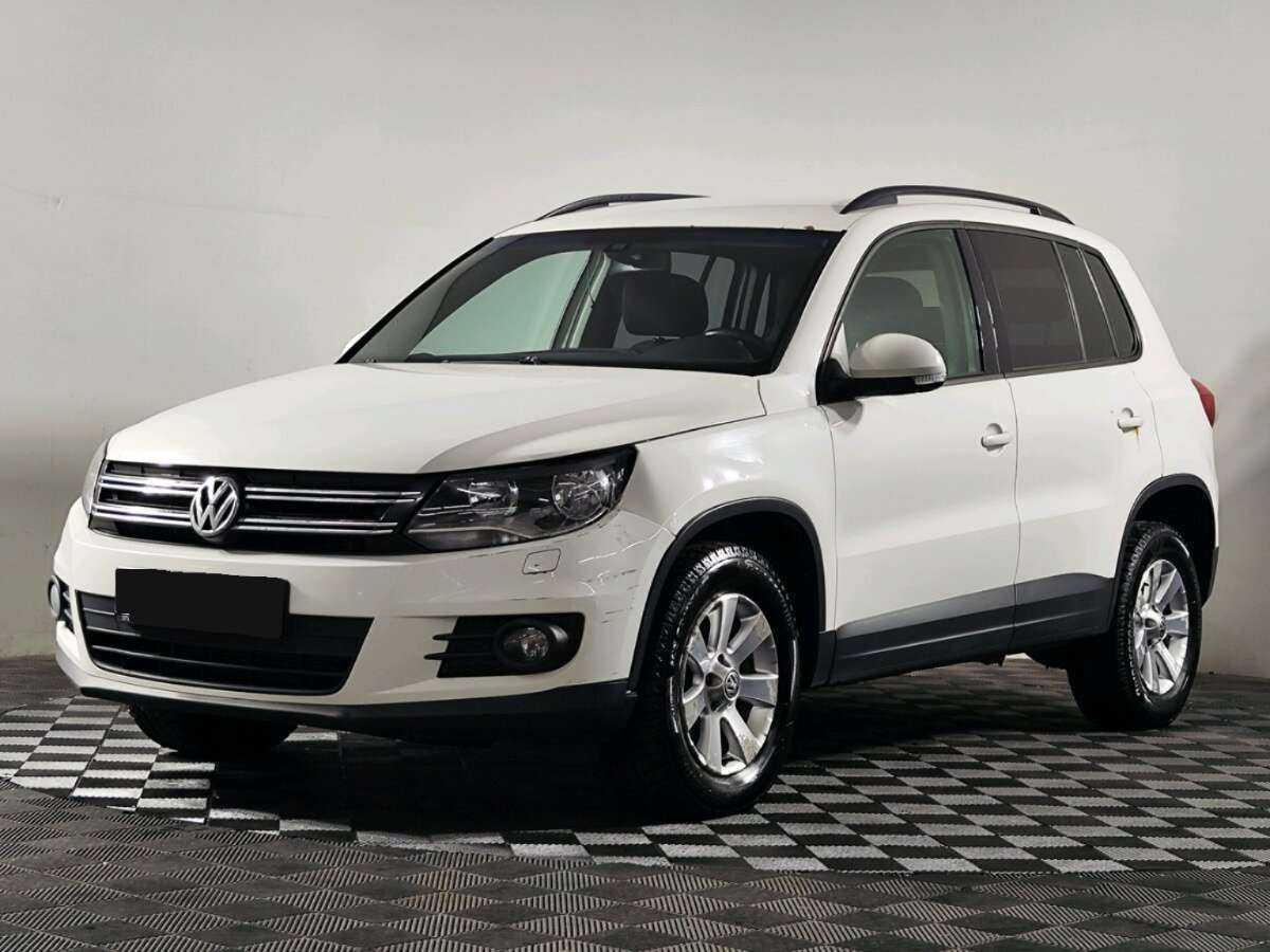 Volkswagen Tiguan, 2013 - фото №1