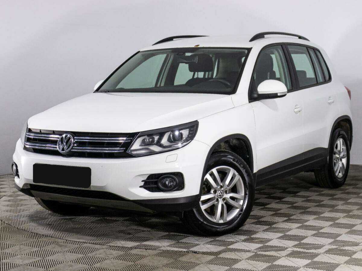 Volkswagen Tiguan, 2015 - фото №1