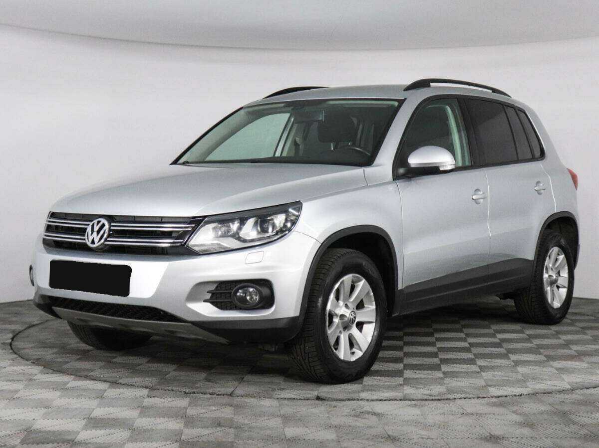 Volkswagen Tiguan, 2012 - фото №1