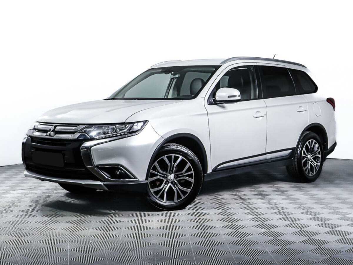 Mitsubishi Outlander, 2016 - фото №1