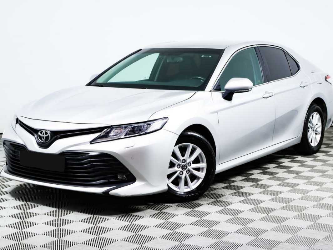 Toyota Camry, 2018
