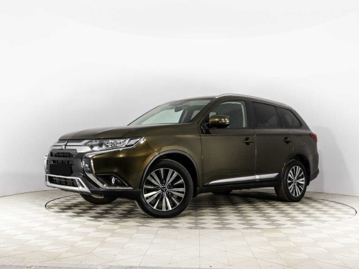 Mitsubishi Outlander, 2020