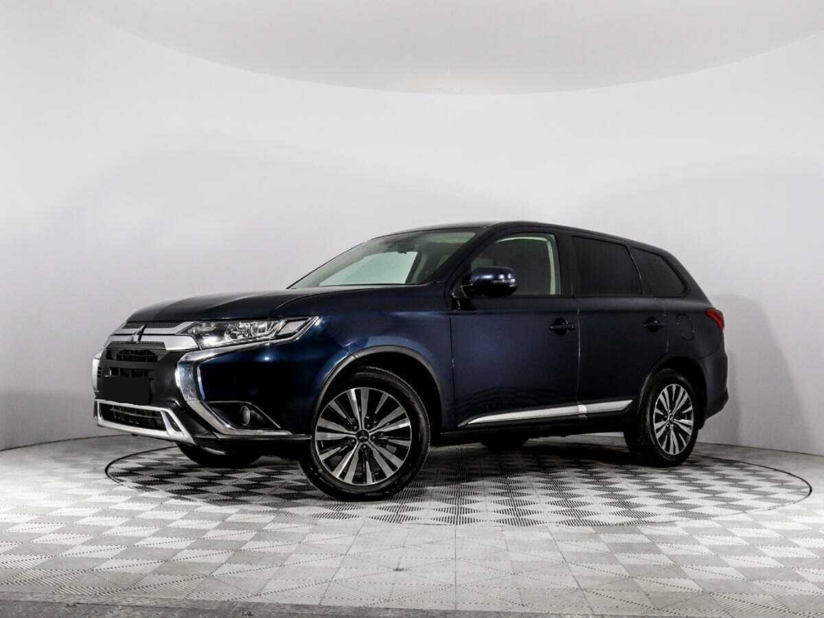 Mitsubishi Outlander, 2018 - фото №1