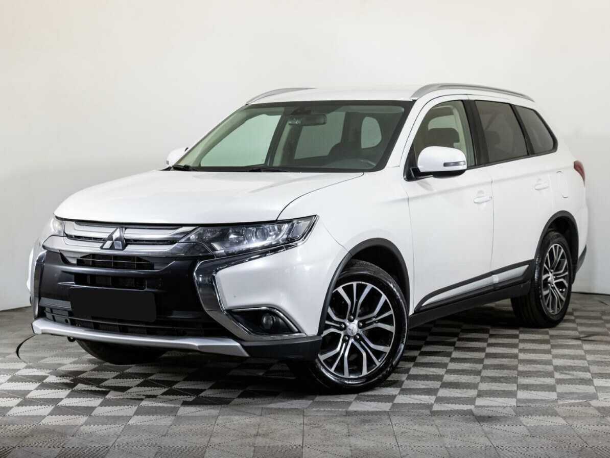 Mitsubishi Outlander, 2017 - фото №1