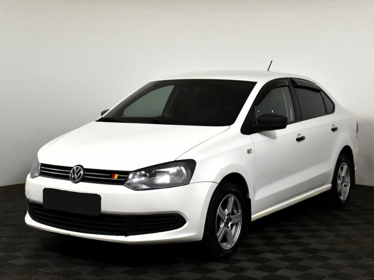 Volkswagen Polo, 2014 - фото №1