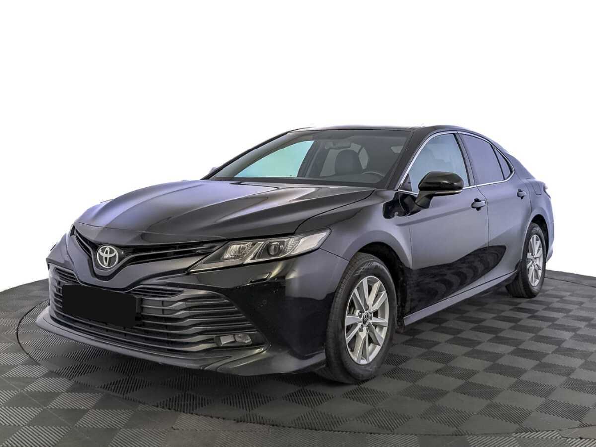 Toyota Camry, 2019 - фото №1
