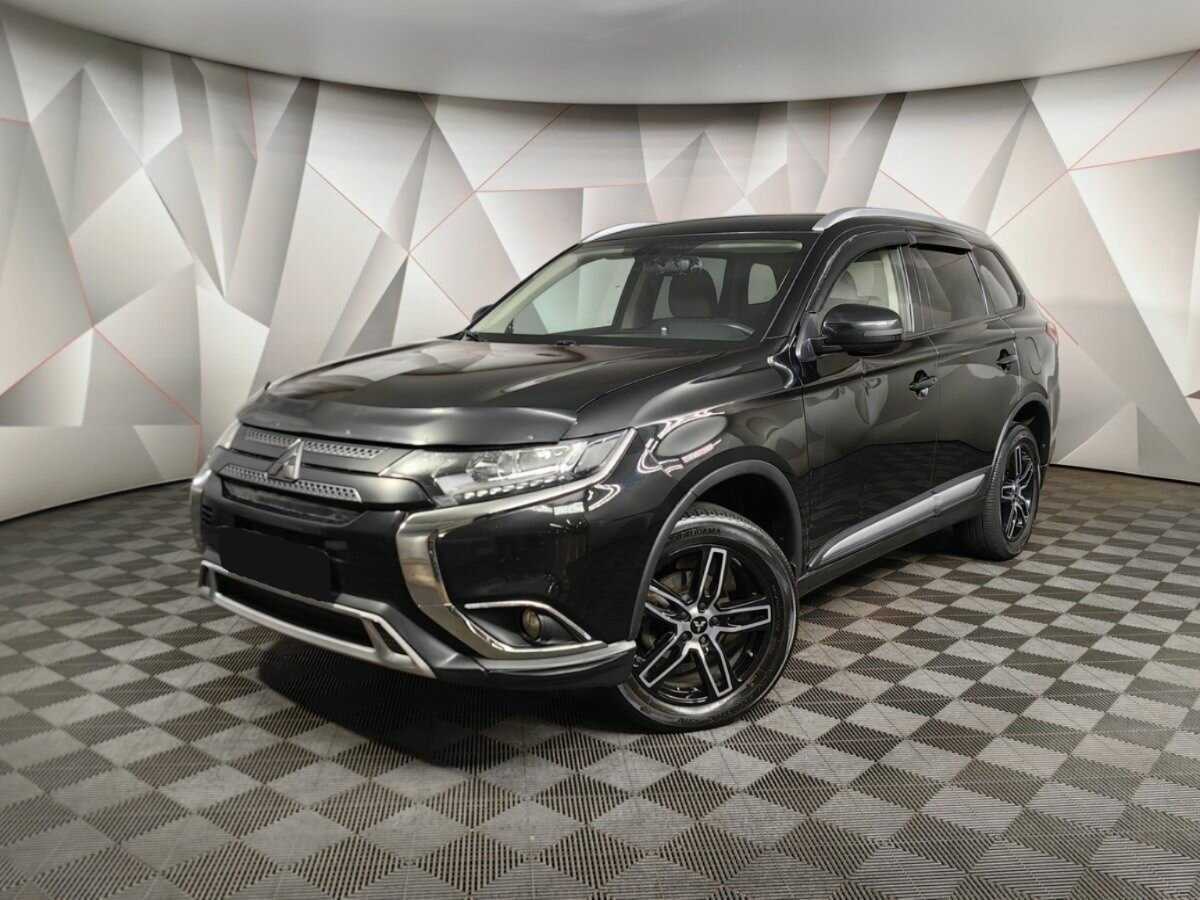 Mitsubishi Outlander, 2019 - фото №1