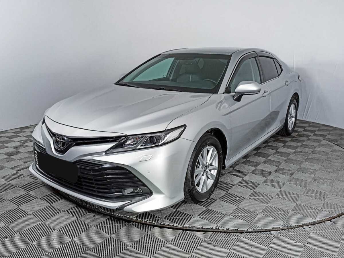 Toyota Camry, 2019