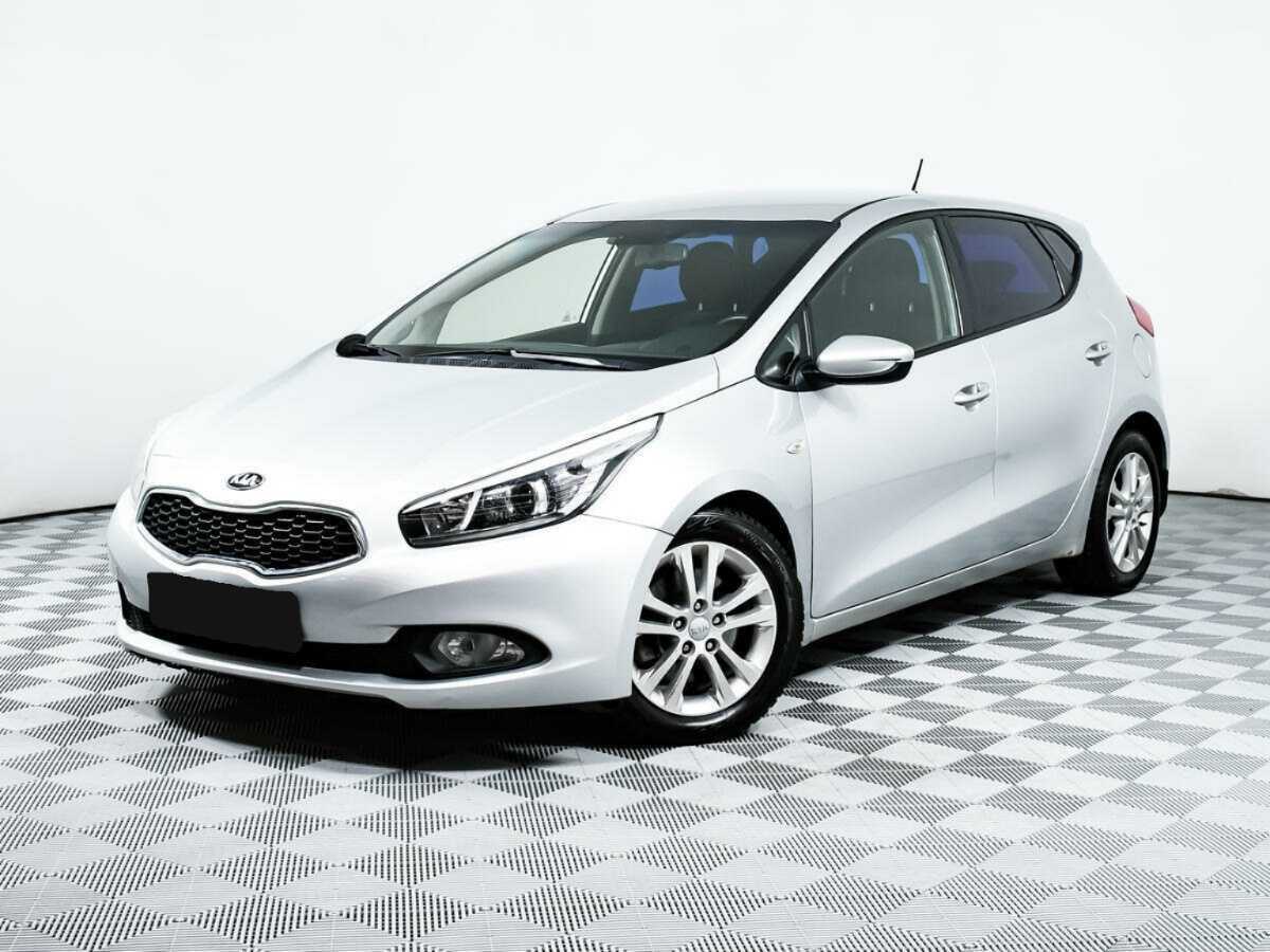 Kia Ceed, 2012 - фото №1
