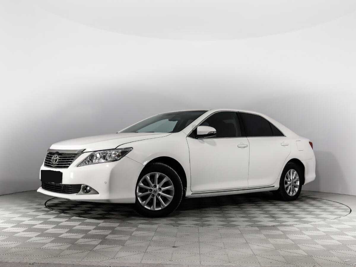 Toyota Camry, 2014 - фото №1
