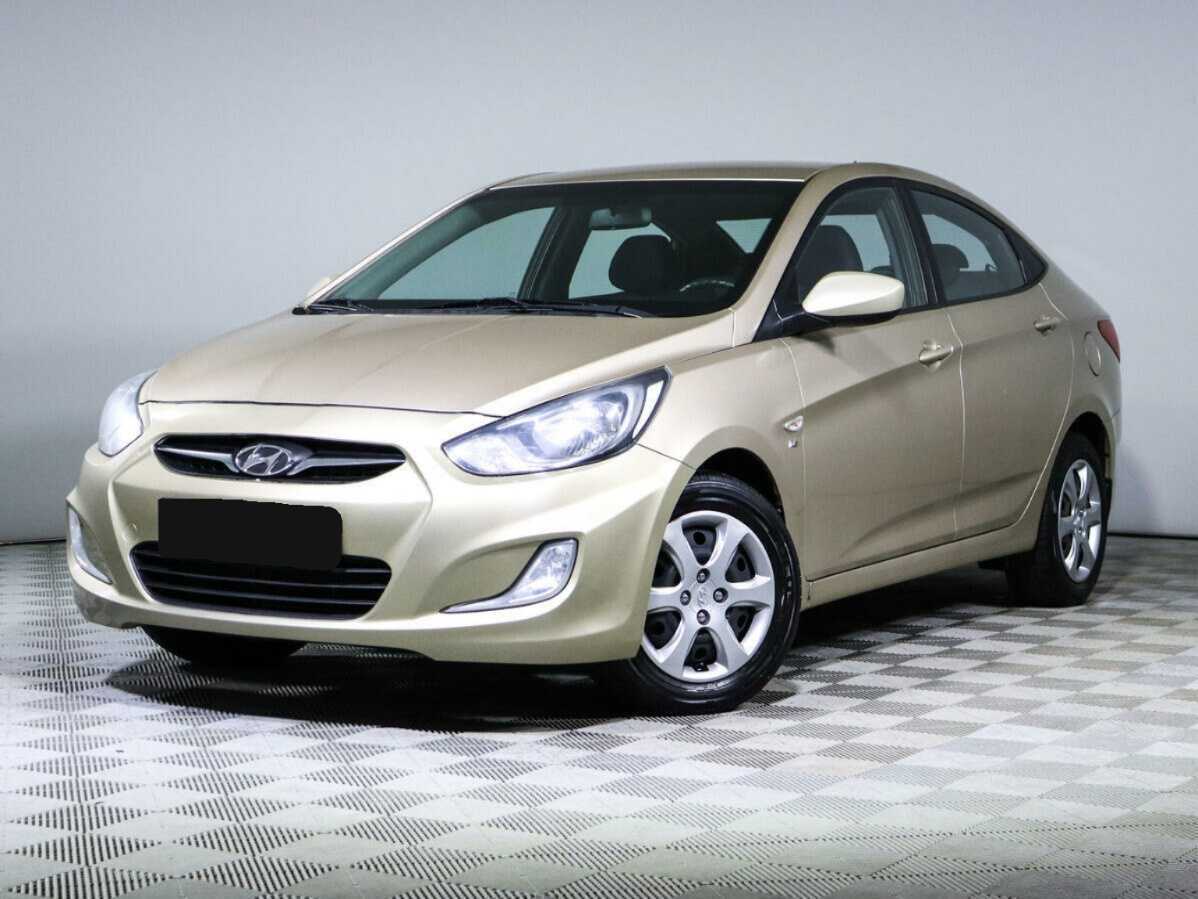 Hyundai Solaris, 2013 - фото №1