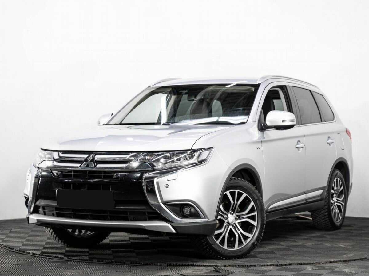 Mitsubishi Outlander, 2018 - фото №1