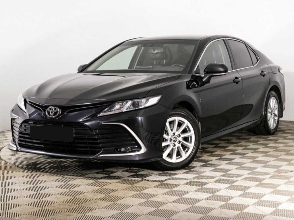 Toyota Camry, 2021 - фото №1
