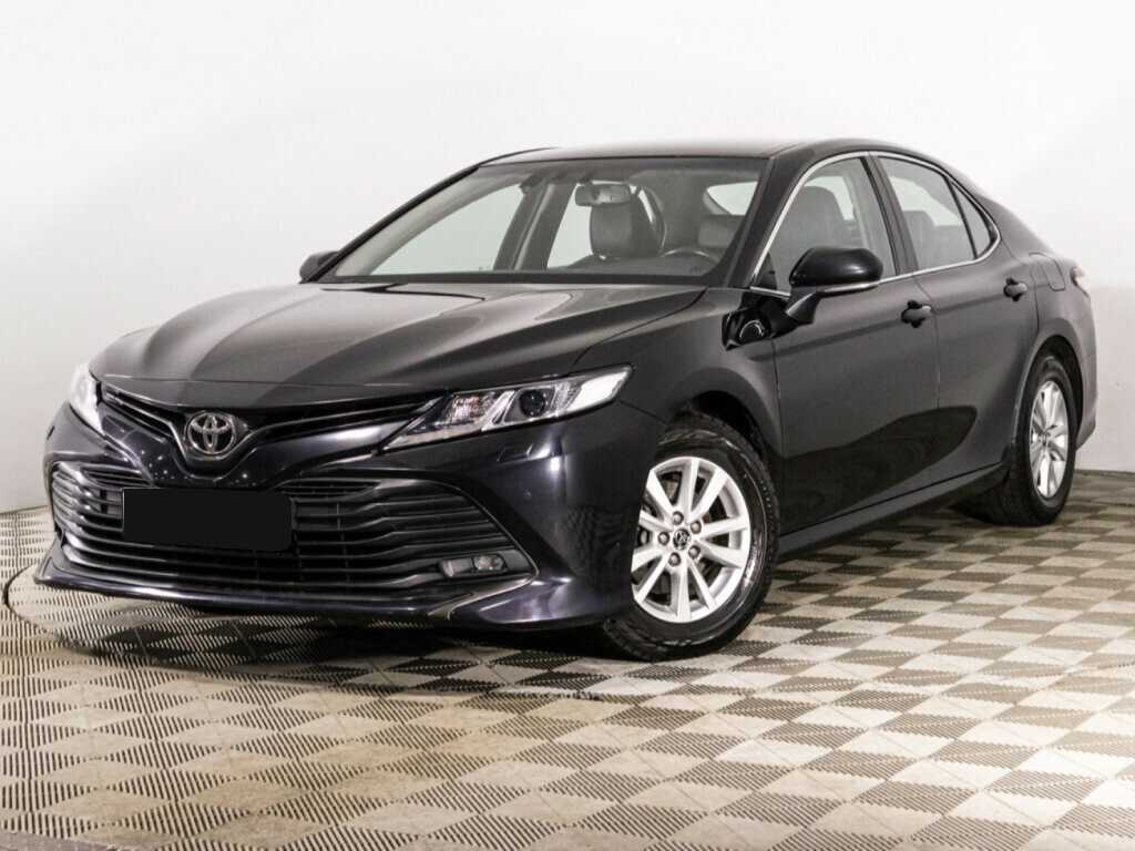 Toyota Camry, 2018 - фото №1