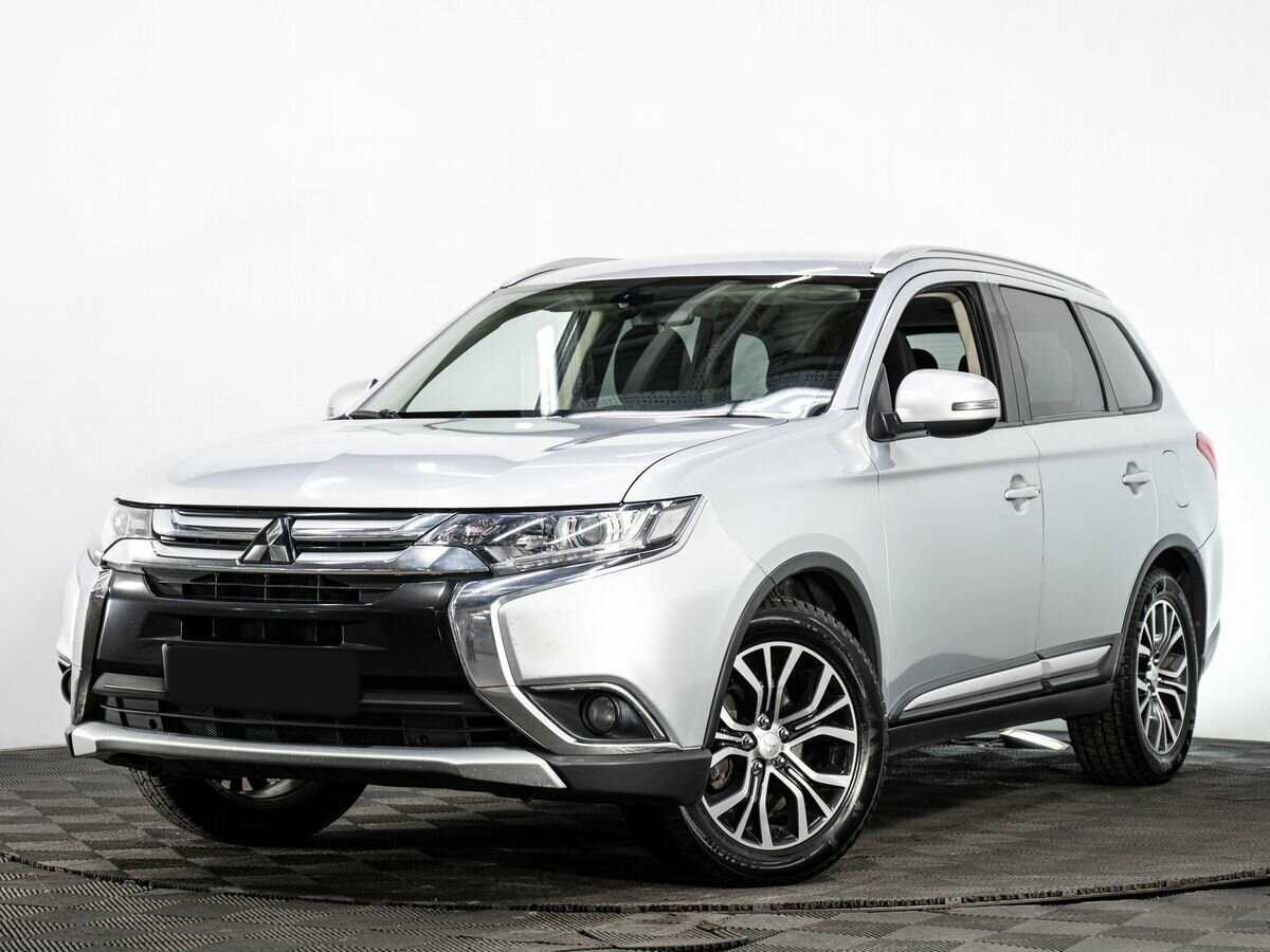Mitsubishi Outlander, 2018 - фото №1