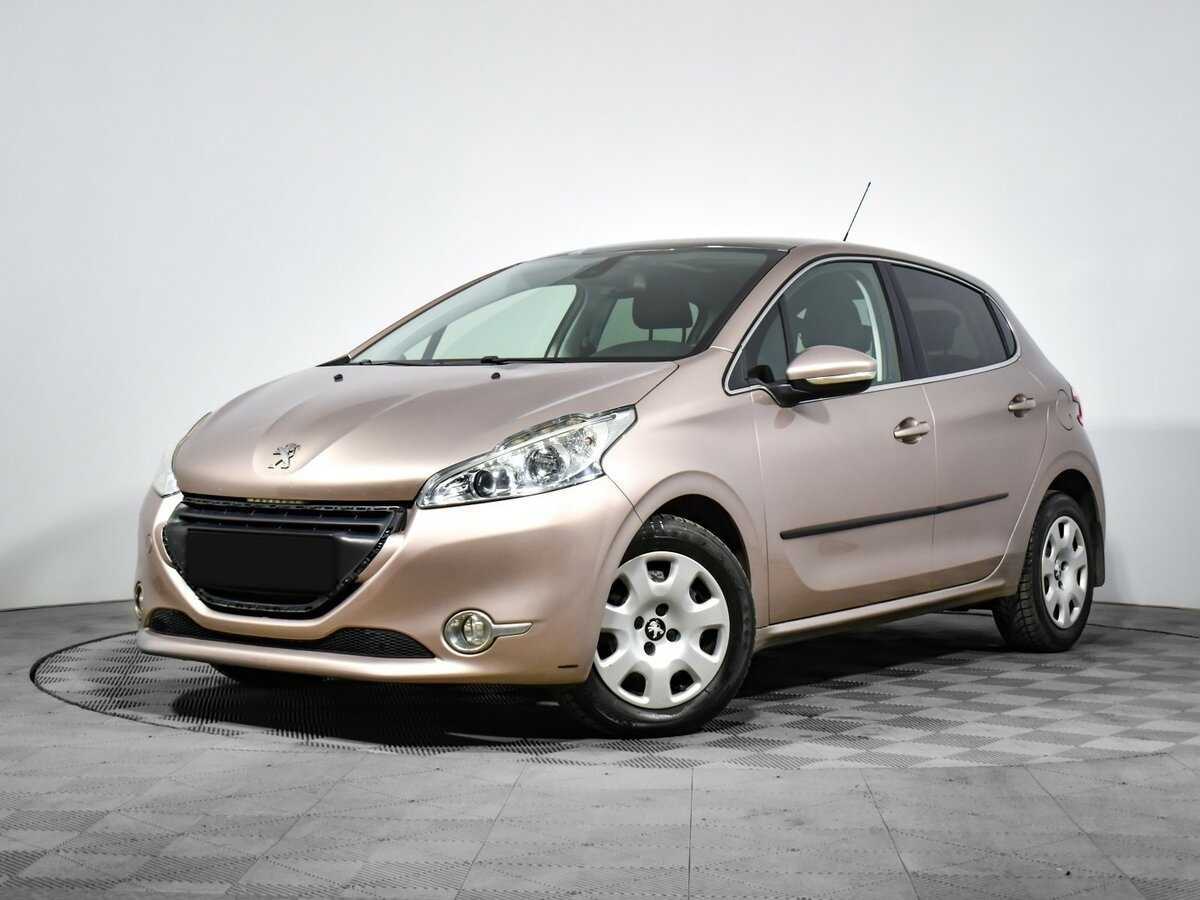 Peugeot 208, 2014 - фото №1